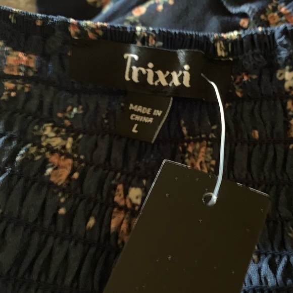 Navy Floral Tiered Dress TRIXXI Square Neckline Lettuce Ruffle Size Large - Picture 8 of 9